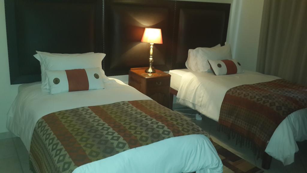 Magaliqua Guest House Noordheuwel Kamer foto
