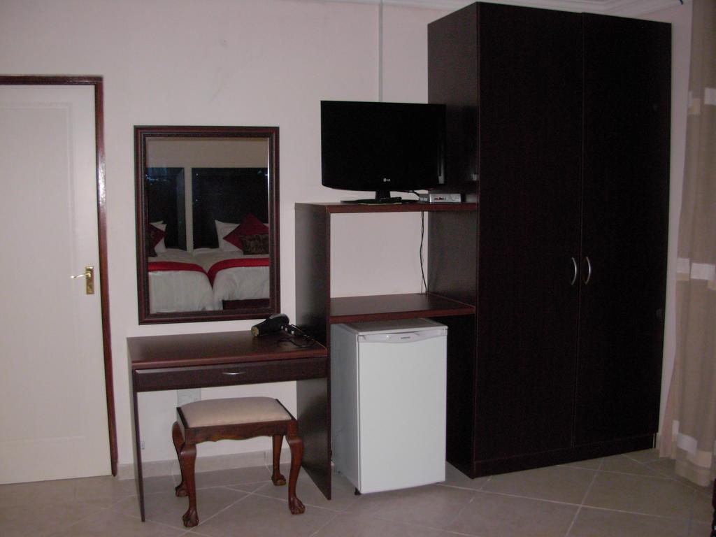 Magaliqua Guest House Noordheuwel Kamer foto