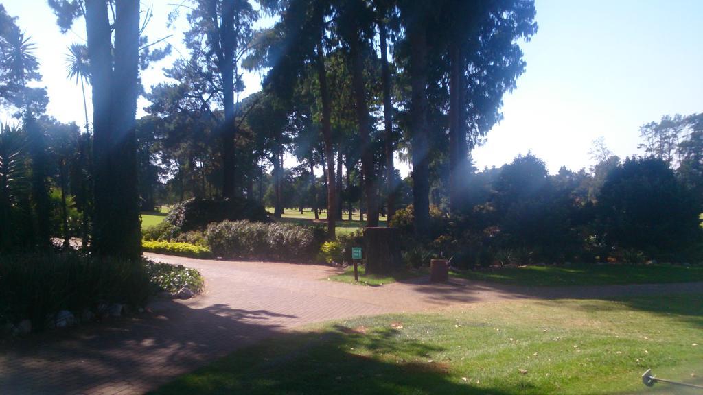 Magaliqua Guest House Noordheuwel Buitenkant foto
